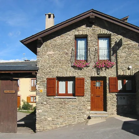 Country house Cal Mateu Urtx